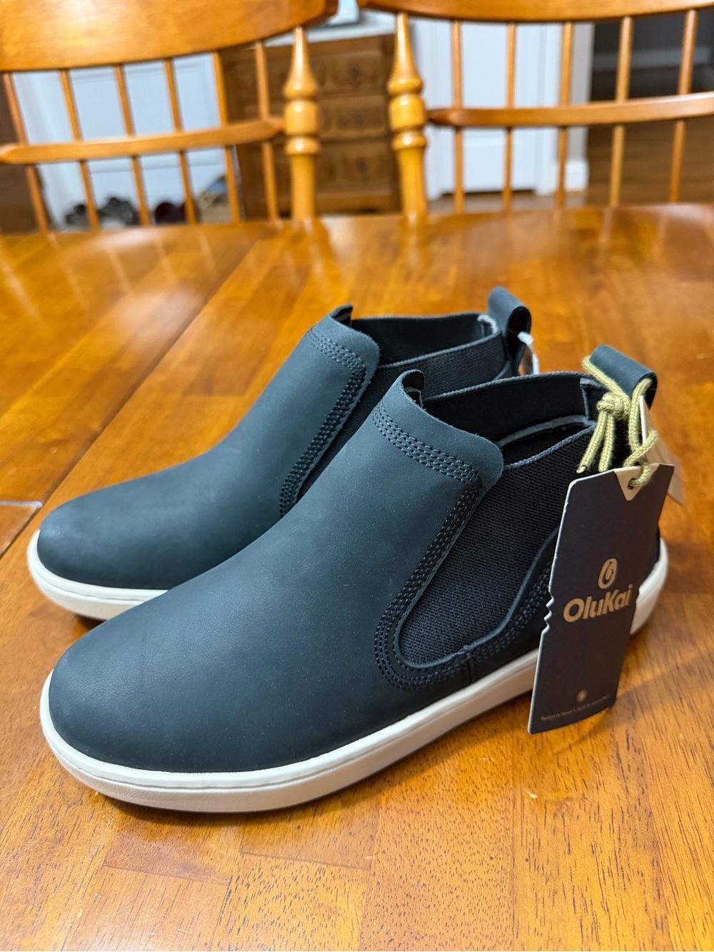 Brand New OLUKAI PEHUEA Black Mid Boot Sneaker Women’s Size 7 7.5 8.5 9 10